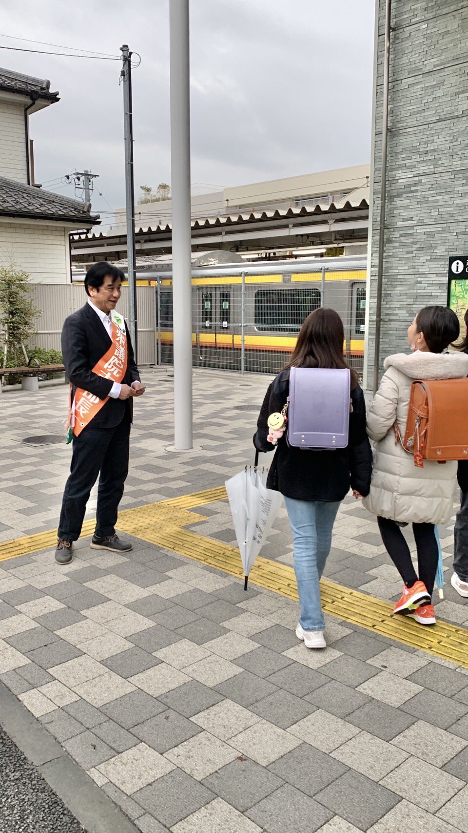 津田山駅にて、日本維新の会、神奈川18区（中原区・高津区）の横田光弘がご挨拶